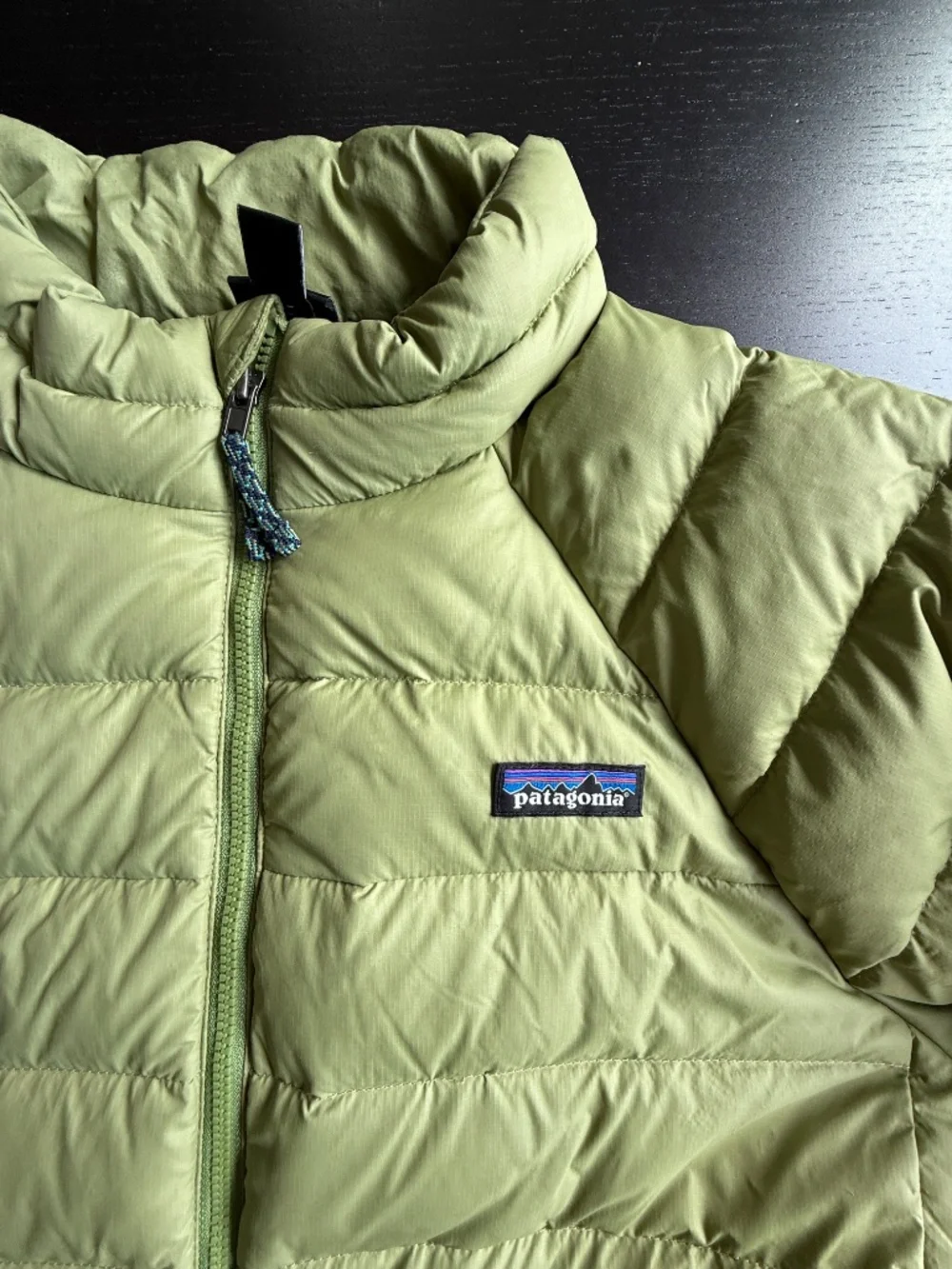 Patagonia Kids XXL 16-18 Down Sweater Jacket Green Puffer Youth Unisex